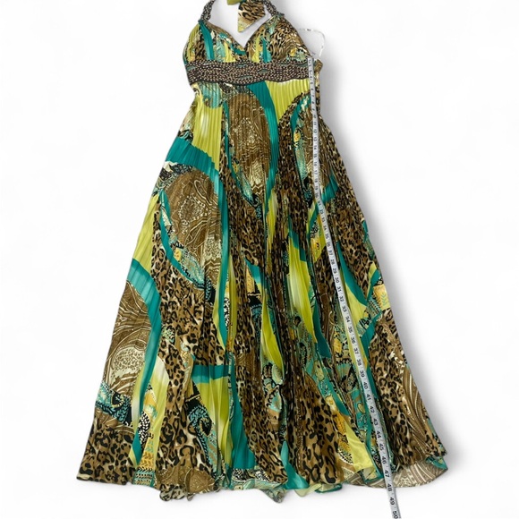 BICICI. Vibrant Multicolor Halter Maxi Dress with “matching shawl/wrap.”
Size. L - Picture 8 of 11